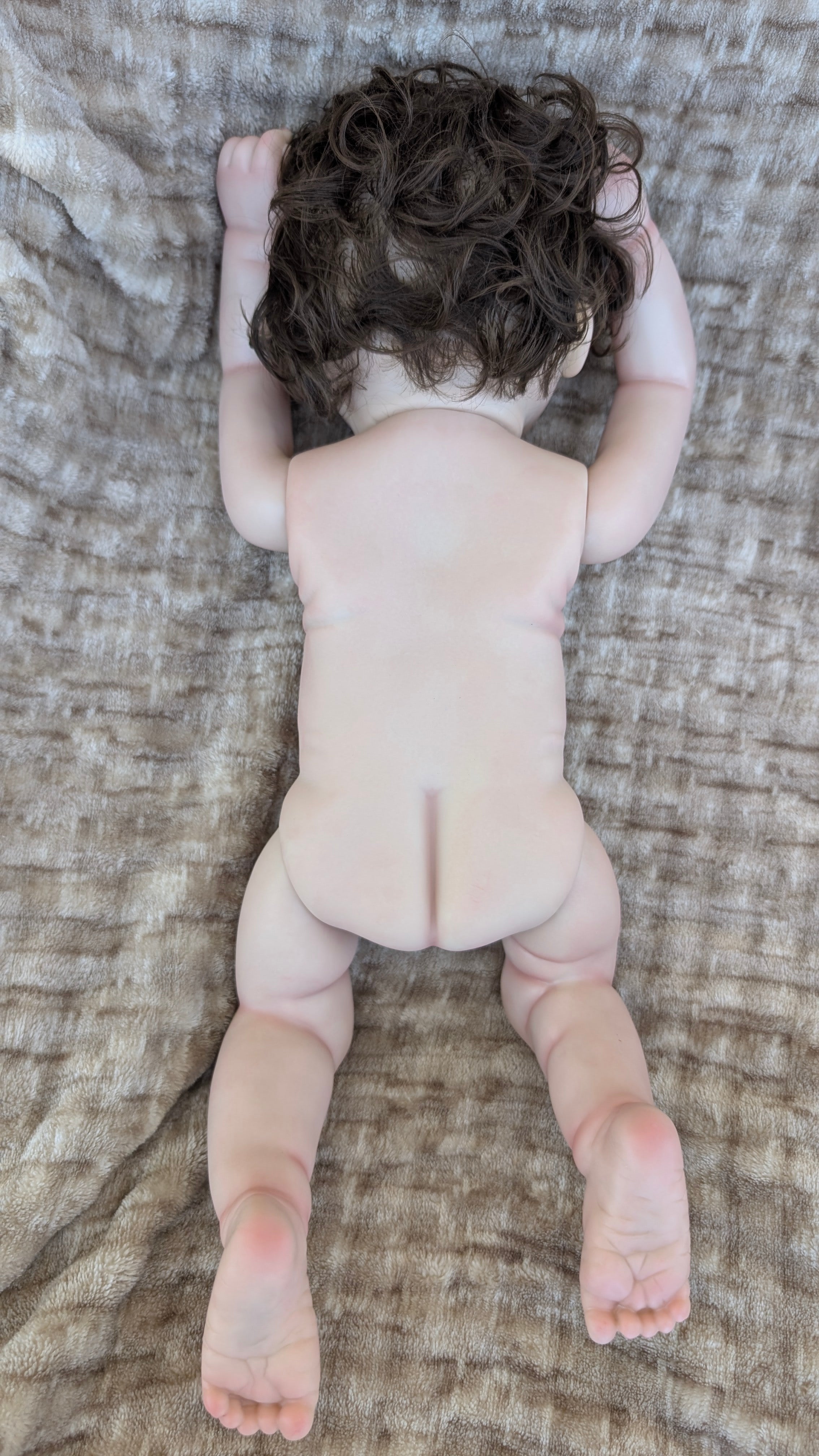 bambola-reborn-nuda-che-sembra-vera-vista-di-dietro