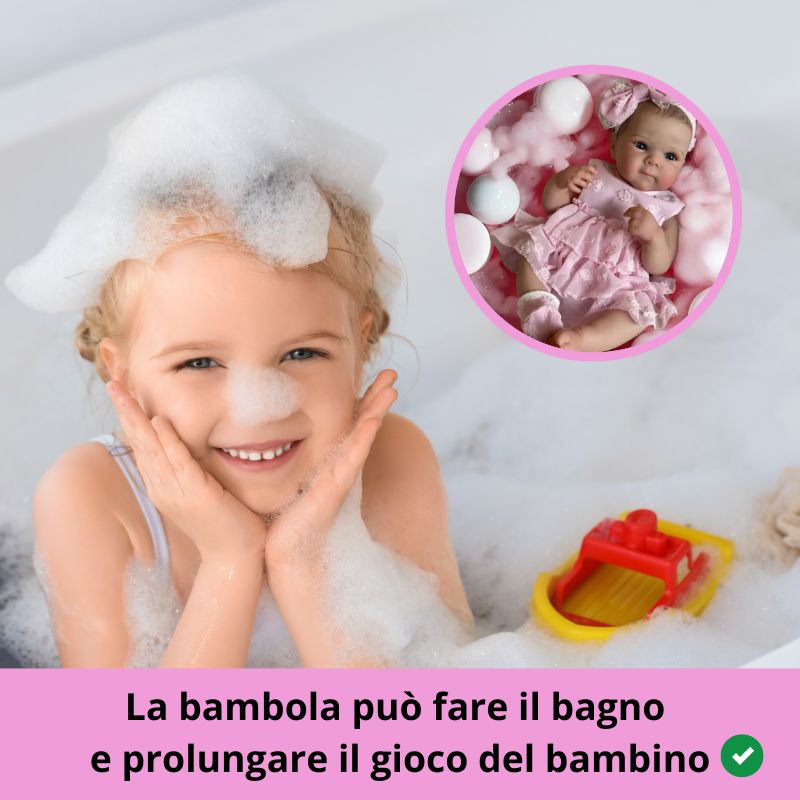 bambina-che-fa-il-bagno-con-la-bambola-reborn-interamente-in-silicone-vinile-morbido-bettie / petite-fille-qui-prend-son-bain-avec-son-bebe-reborn-entierement-en-silicone-vinyle-souple-bettie