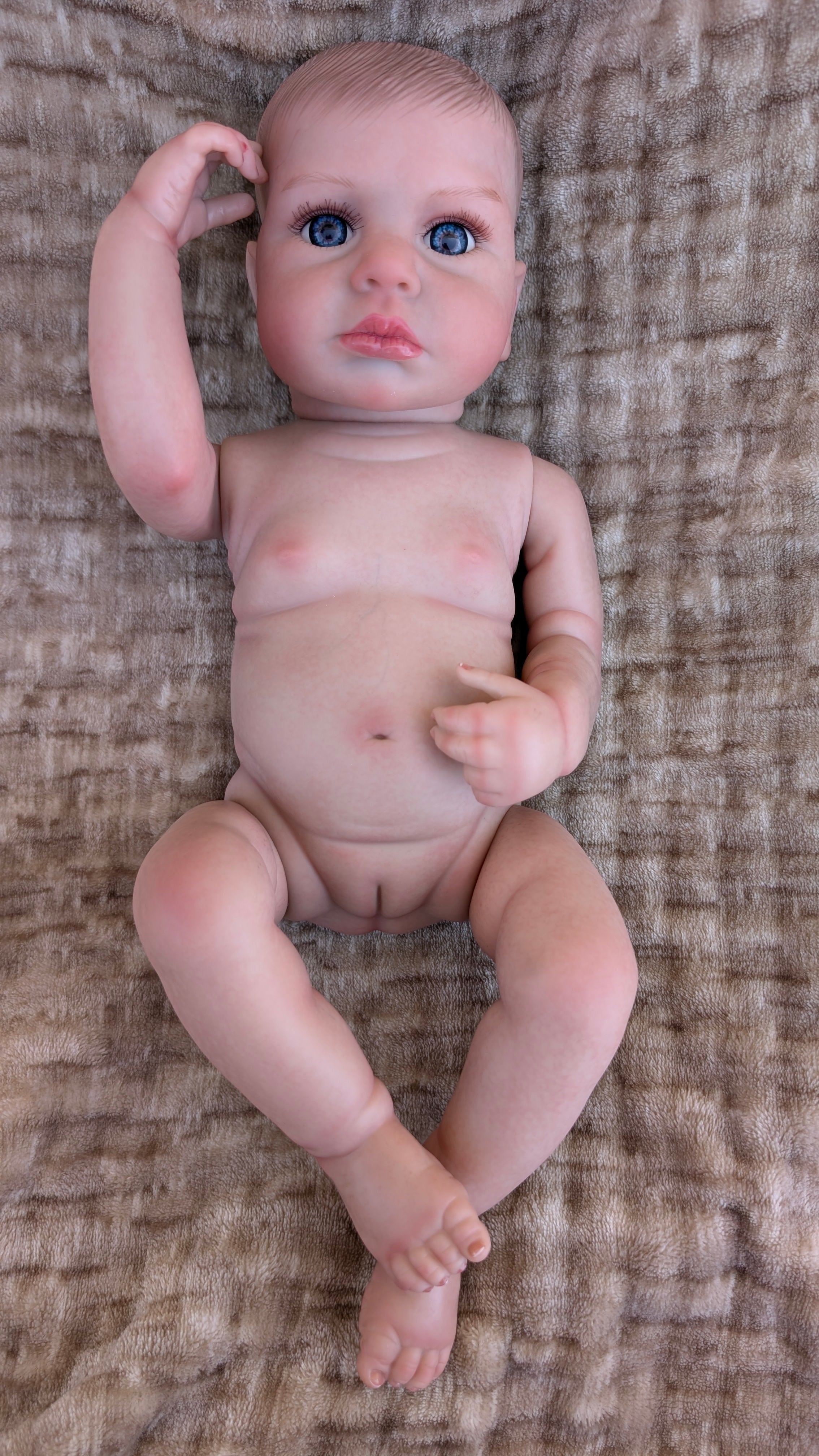 bambola-che-sembra-vera-parte-intime-femminile-45cm-corpo-intero-vista-frontale