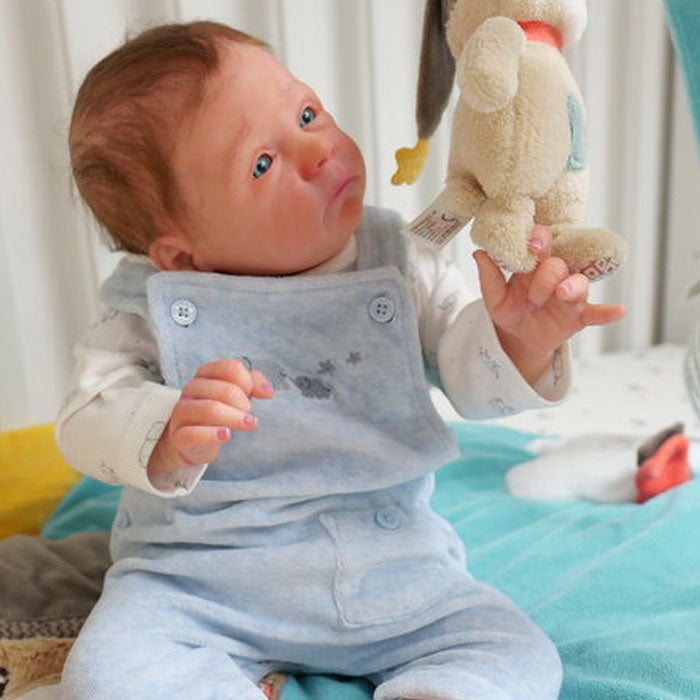 Bambola reborn maschio bellissimi occhi blu aperti - Rafael / bambola reborn originale made in germania / neonato reborn maschio con capelli di mohair