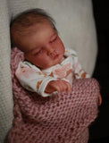 Bambola reborn neonato femmina occhi chiusi - Flora