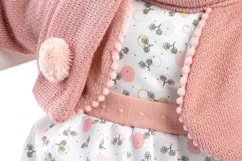 Bambola reborn nera cardigan e sciarpa rosa 62cm - BERYL