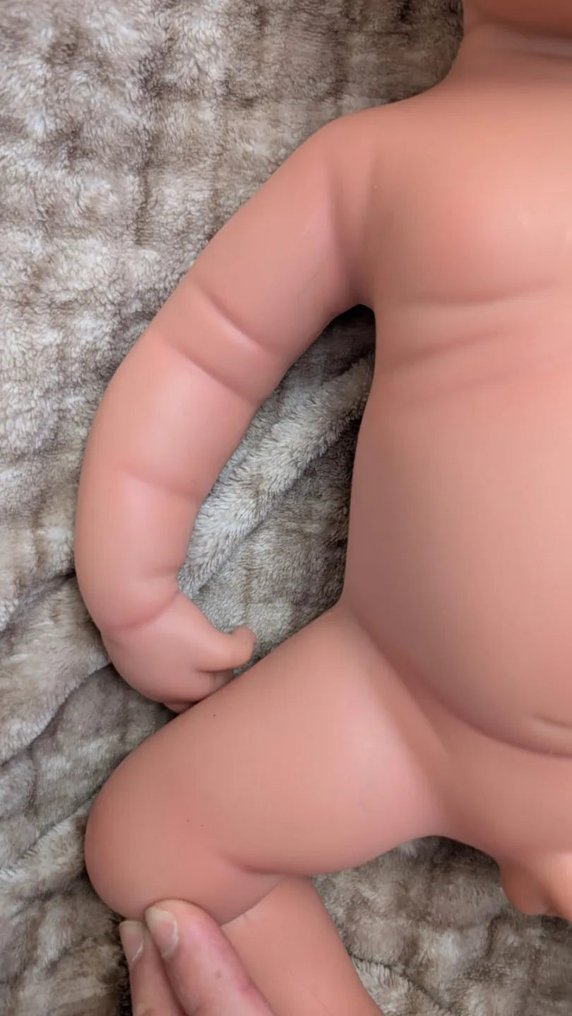 Flessibilità del corpo della bambola reborn in silicone ultra morbido