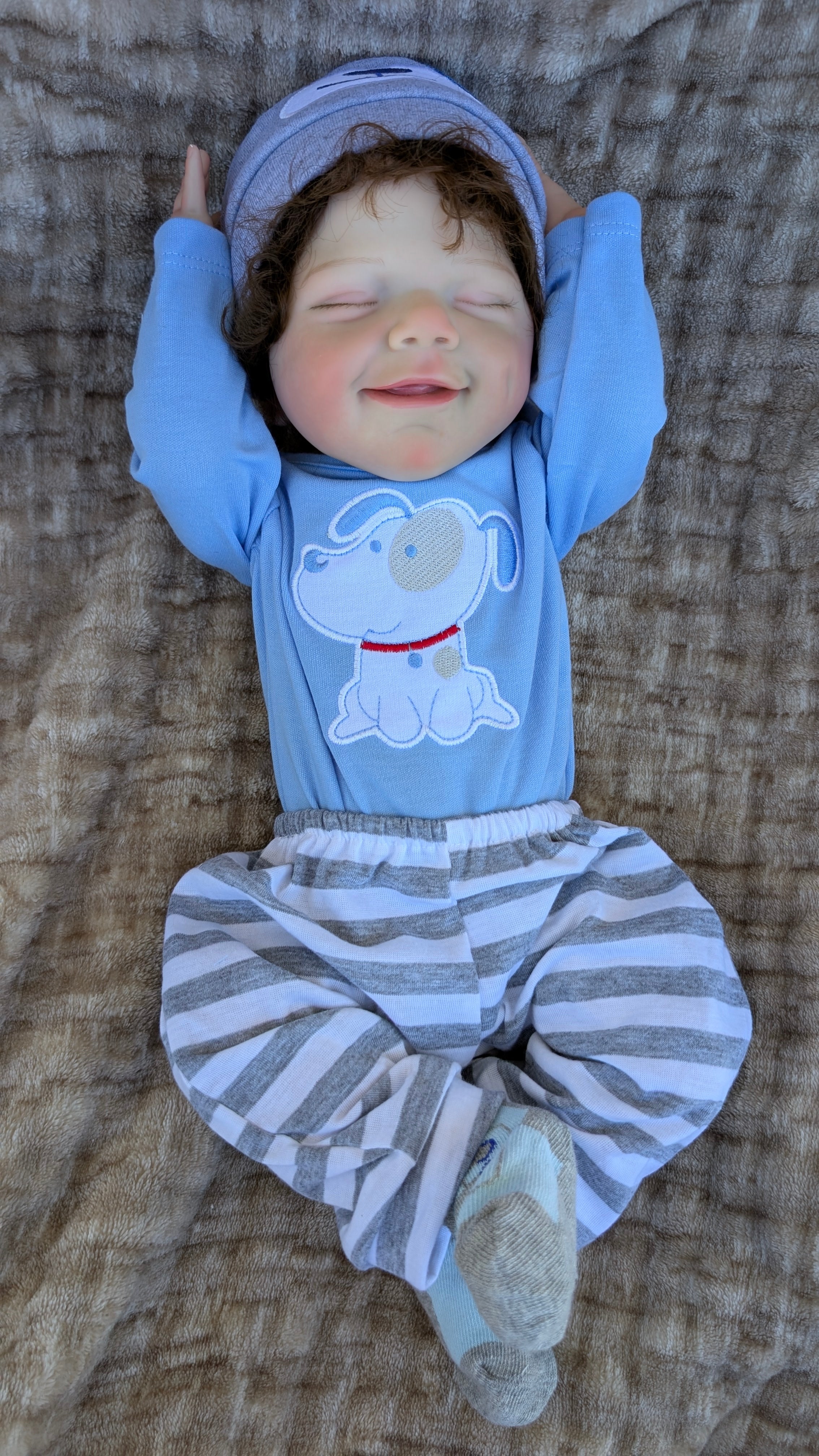 bambola-reborn-sorridente-che-sogna