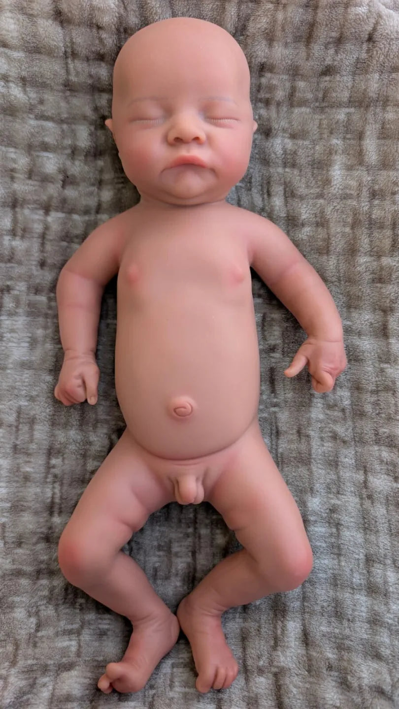 neonato reborn 45cm nudo vista frontale anatomicamente corretto con parte intimi maschile