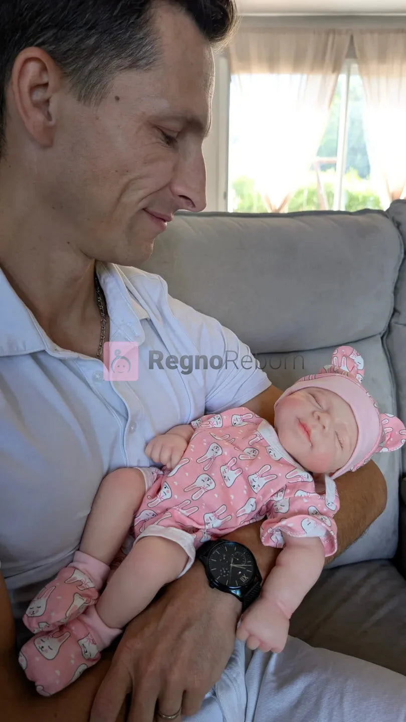 piccola-neonata-reborn-femminuccia-40cm-in-braccio-grandezza-reale