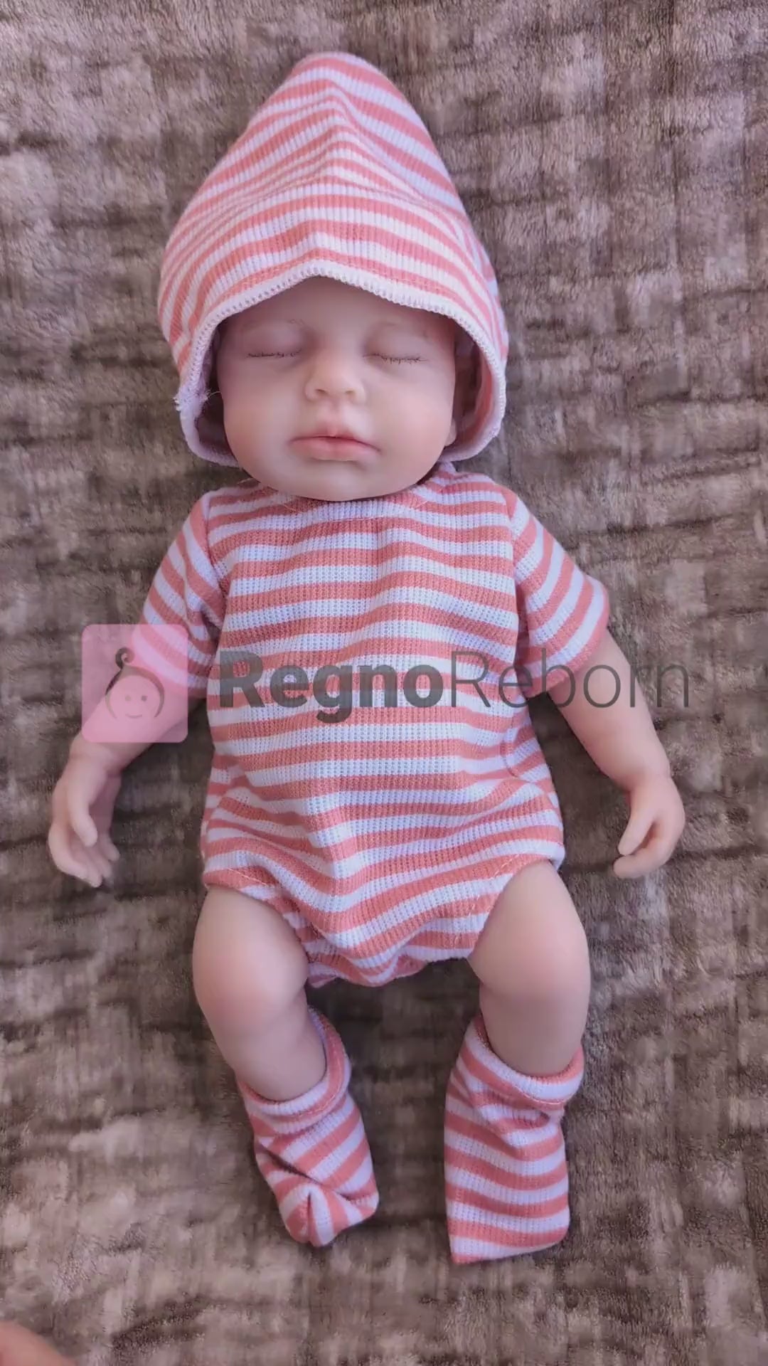 video-presentazione-bambola-reborn-maschio-prematuro-32cm-occhi-chiusi-silicone-PERY