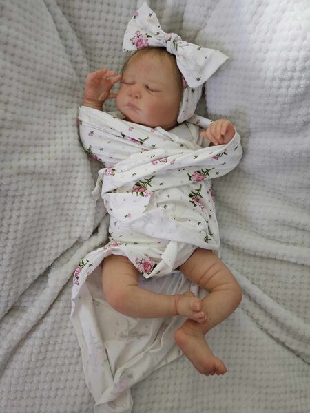 Reborn baby dolls Demi by Phil Donnelly